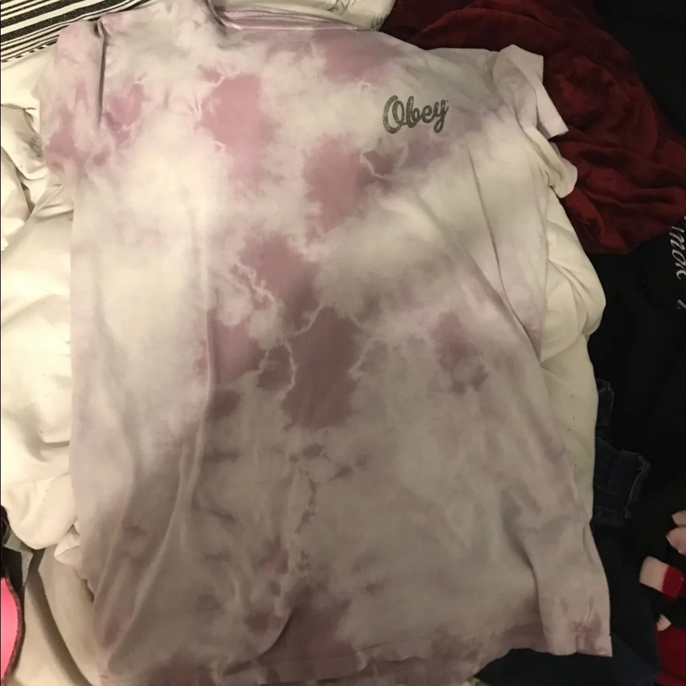 Obey top